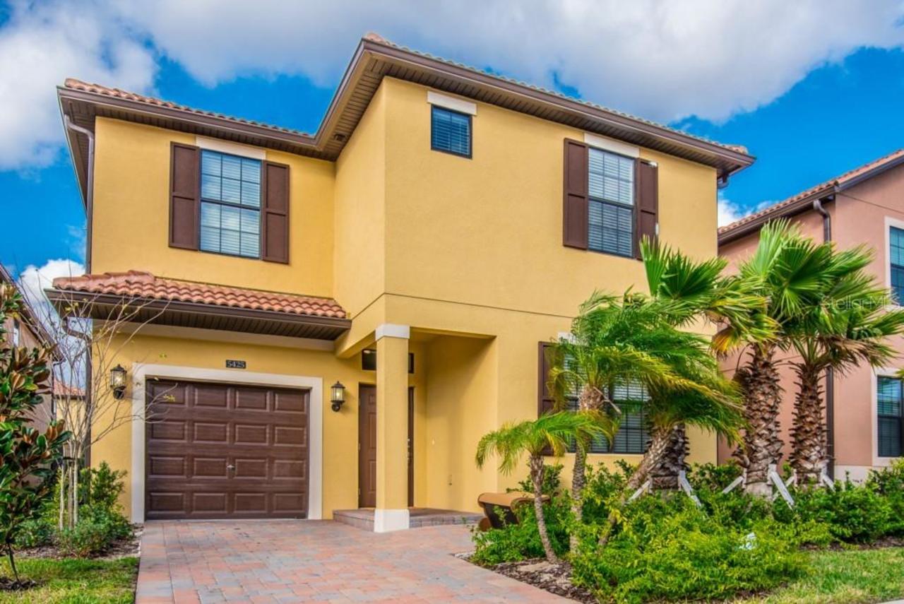 6 bedroom House for sale in Davenport