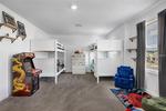 8 bedroom House for sale in Davenport