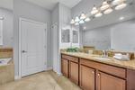 8 bedroom House for sale in Davenport