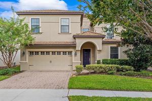 8 bedroom House for sale in Davenport