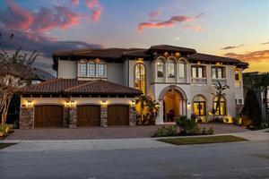 8 bedroom House for sale in Reunion