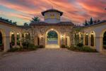 8 bedroom House for sale in Windermere