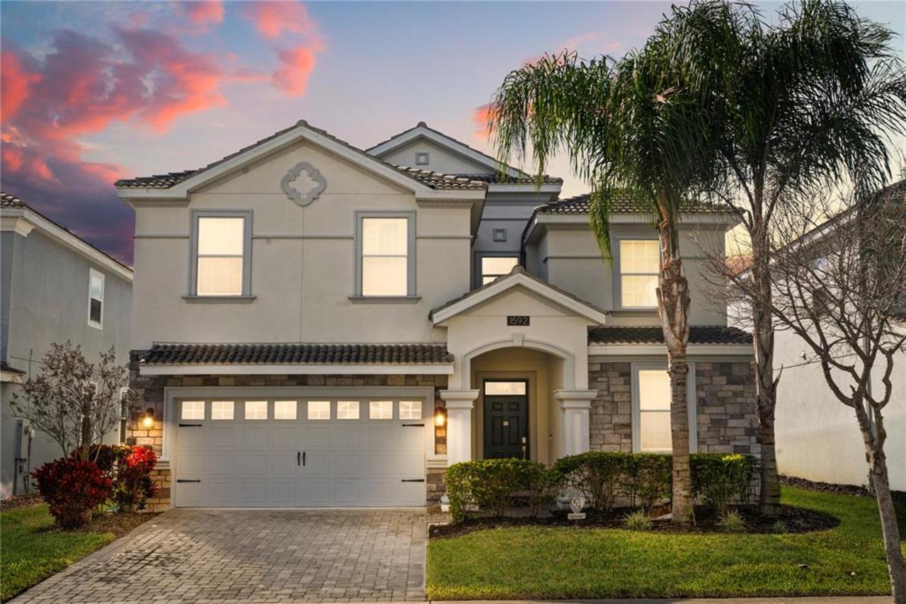 8 bedroom House for sale in Davenport