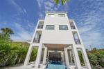 5 bedroom House for sale in Sarasota