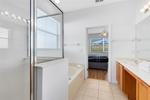 5 bedroom House for sale in Davenport