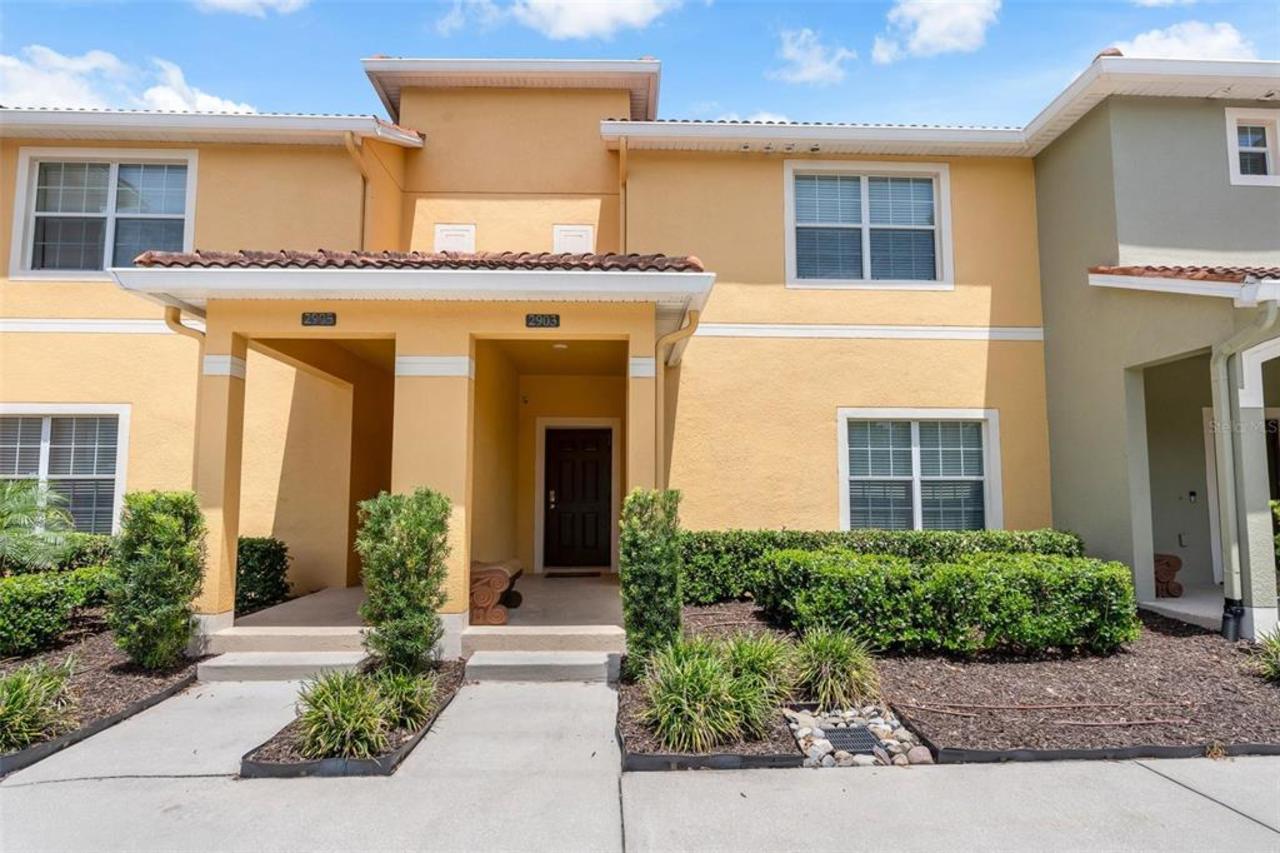 4 спальни Таунхаус для продажи в Kissimmee