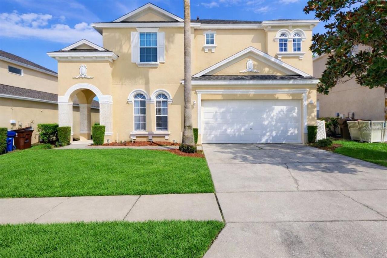 5 bedroom House for sale in Haines City