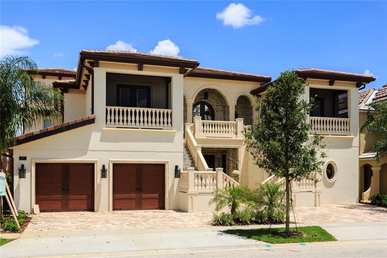 10 bedroom House for sale in Reunion