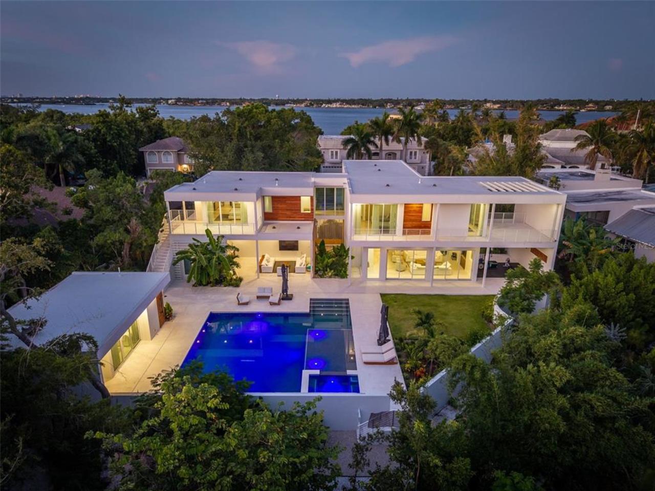 5 bedroom House for sale in Sarasota
