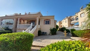 3 bedroom Villa for sale in Algorfa