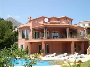 Villa de 5 dormitorio se vende en Javea