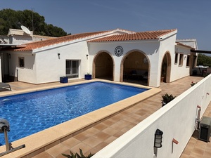 4 bedroom Villa te koop in Pinar de Campoverde