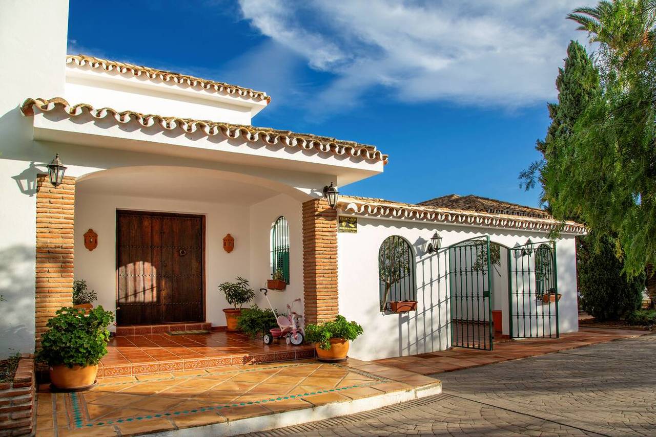 6 bedroom Villa te koop in Mijas