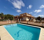 7 bedroom Villa se vende en Rincon de la Victoria 