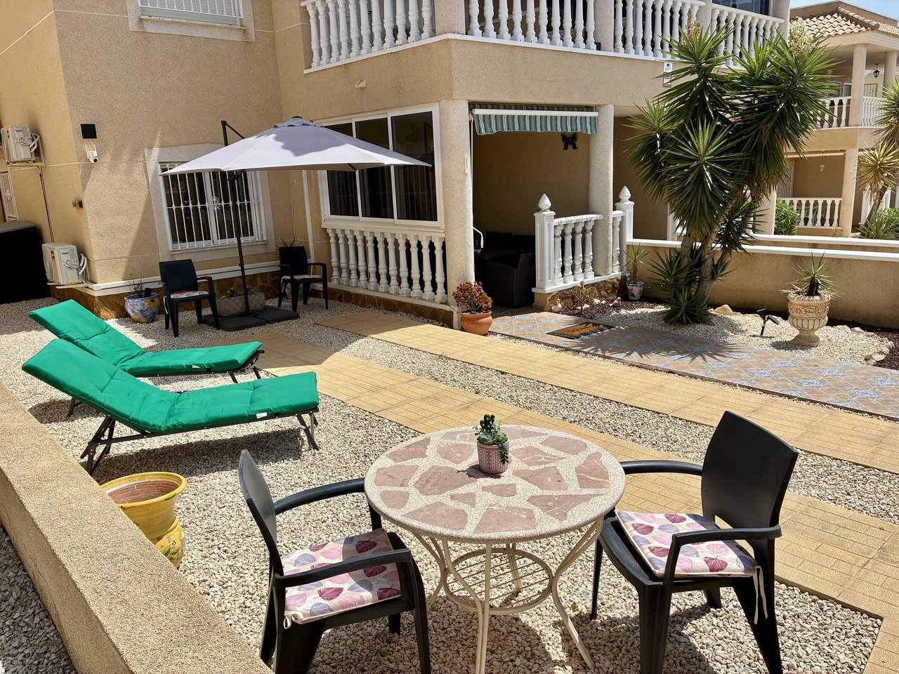 2 bedroom Apartamento se vende en Villamartin