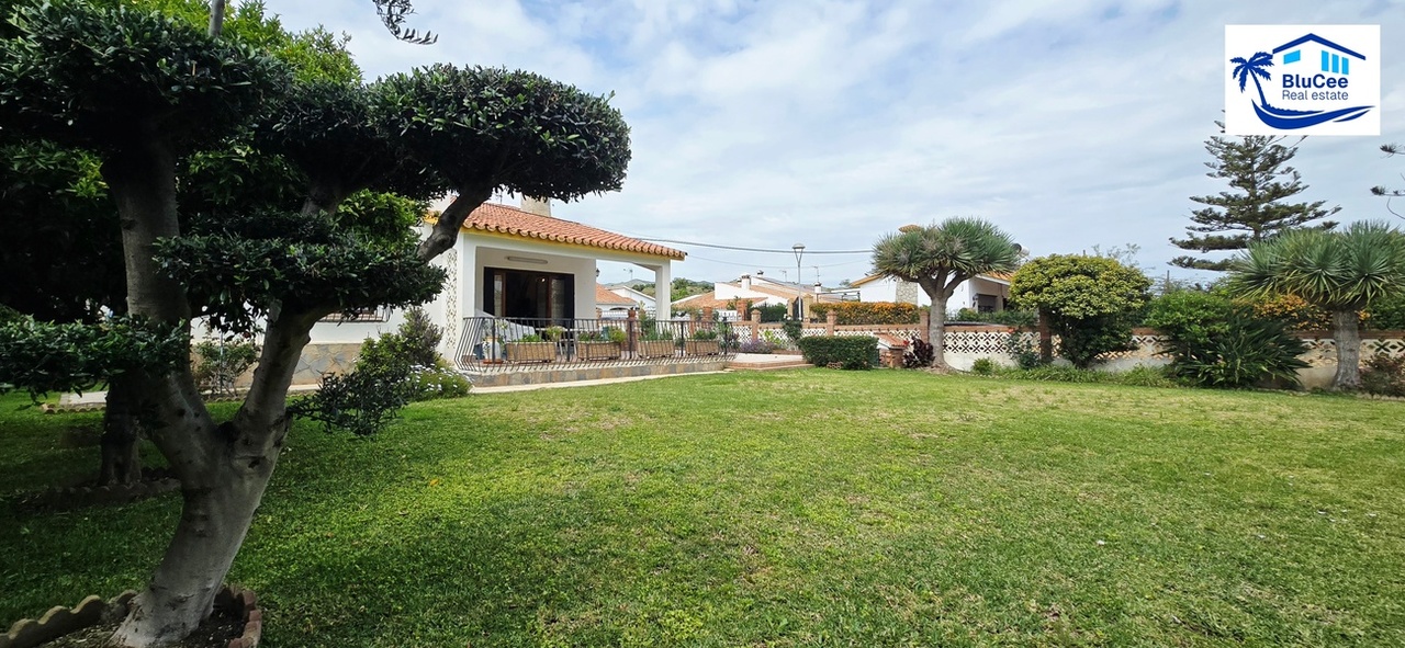 4 bedroom Villa te koop in Torre de Benagalbon