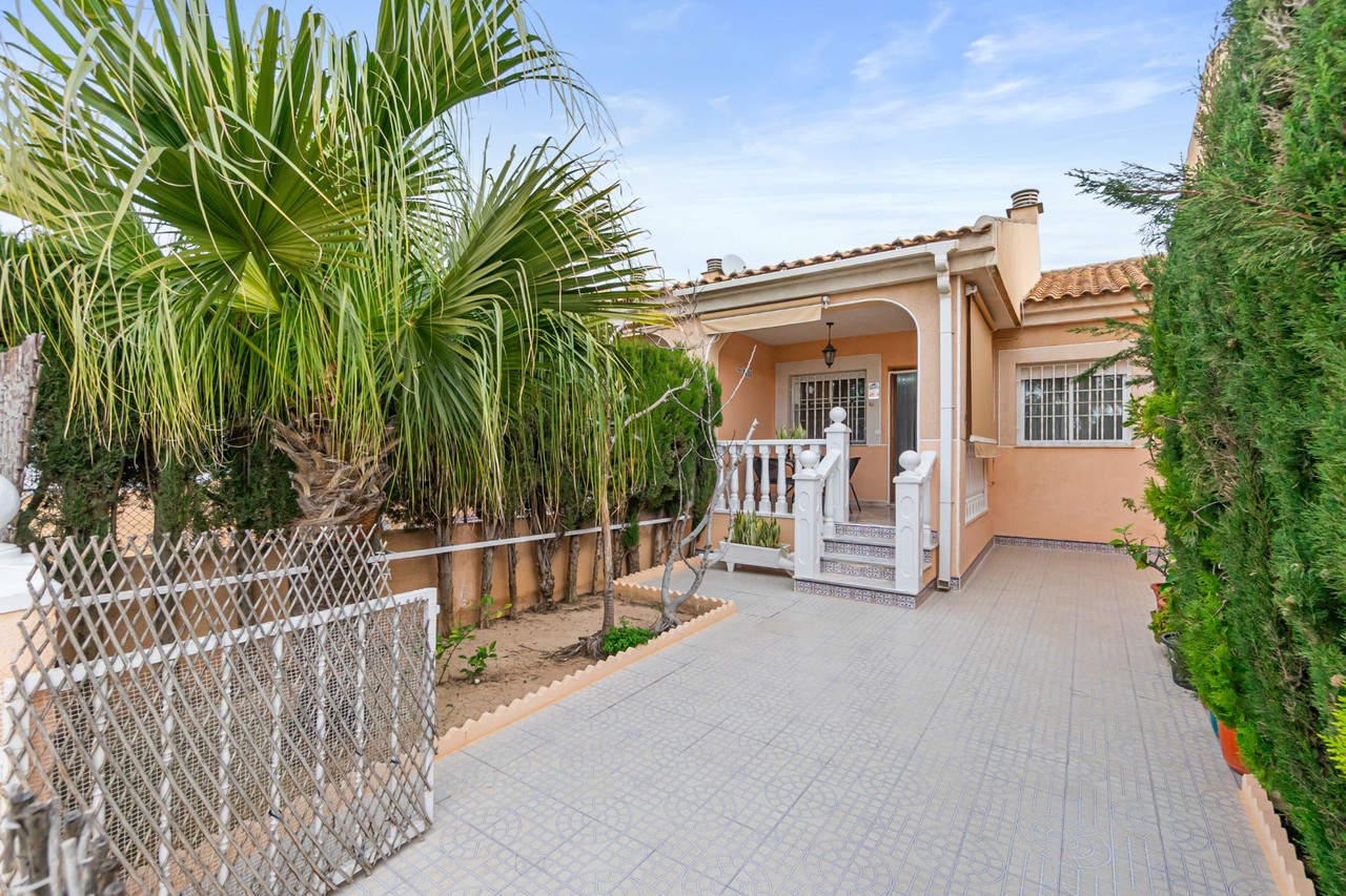 2 bedroom Townhouse for sale in San Javier
