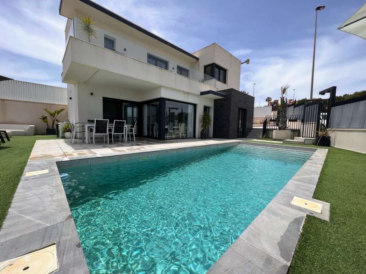 3 bedroom Villa for sale in San Miguel de Salinas